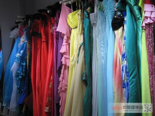 深度探店非誠(chéng)勿擾,豐富的產(chǎn)品,各式的服裝,滿(mǎn)足不同的需求